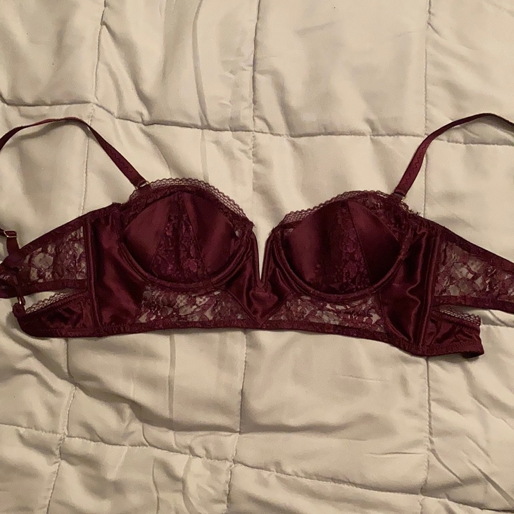 Victoria’s Secret Balconette Bra. 34C